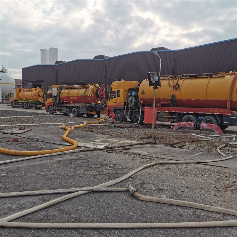 永兴污水池清理