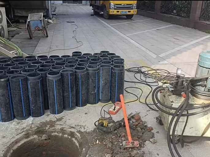 永兴PE置换管厂家 DN315置换管 非开挖管短管置换